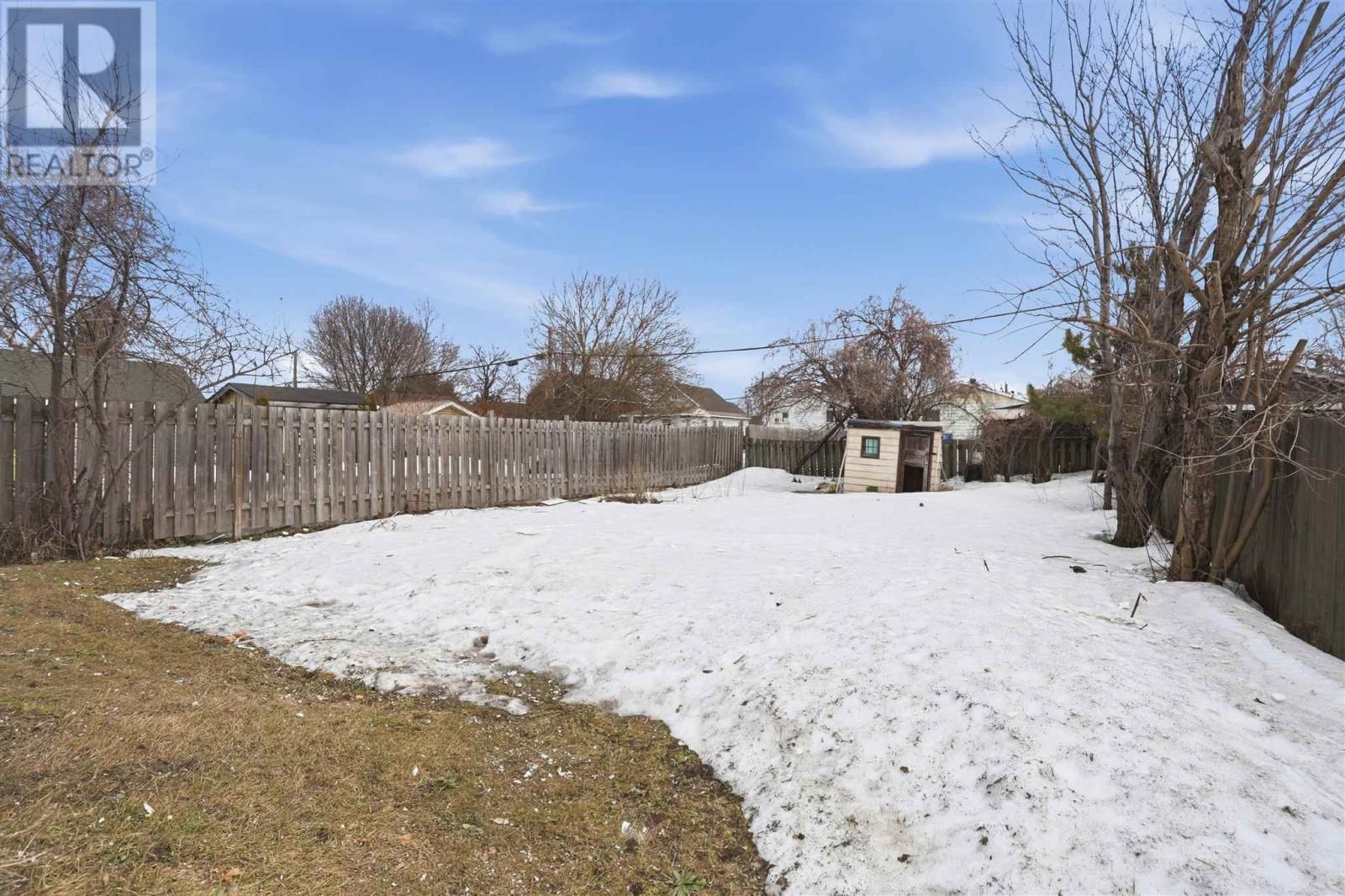 150 PITTSBURG AVE Image 32