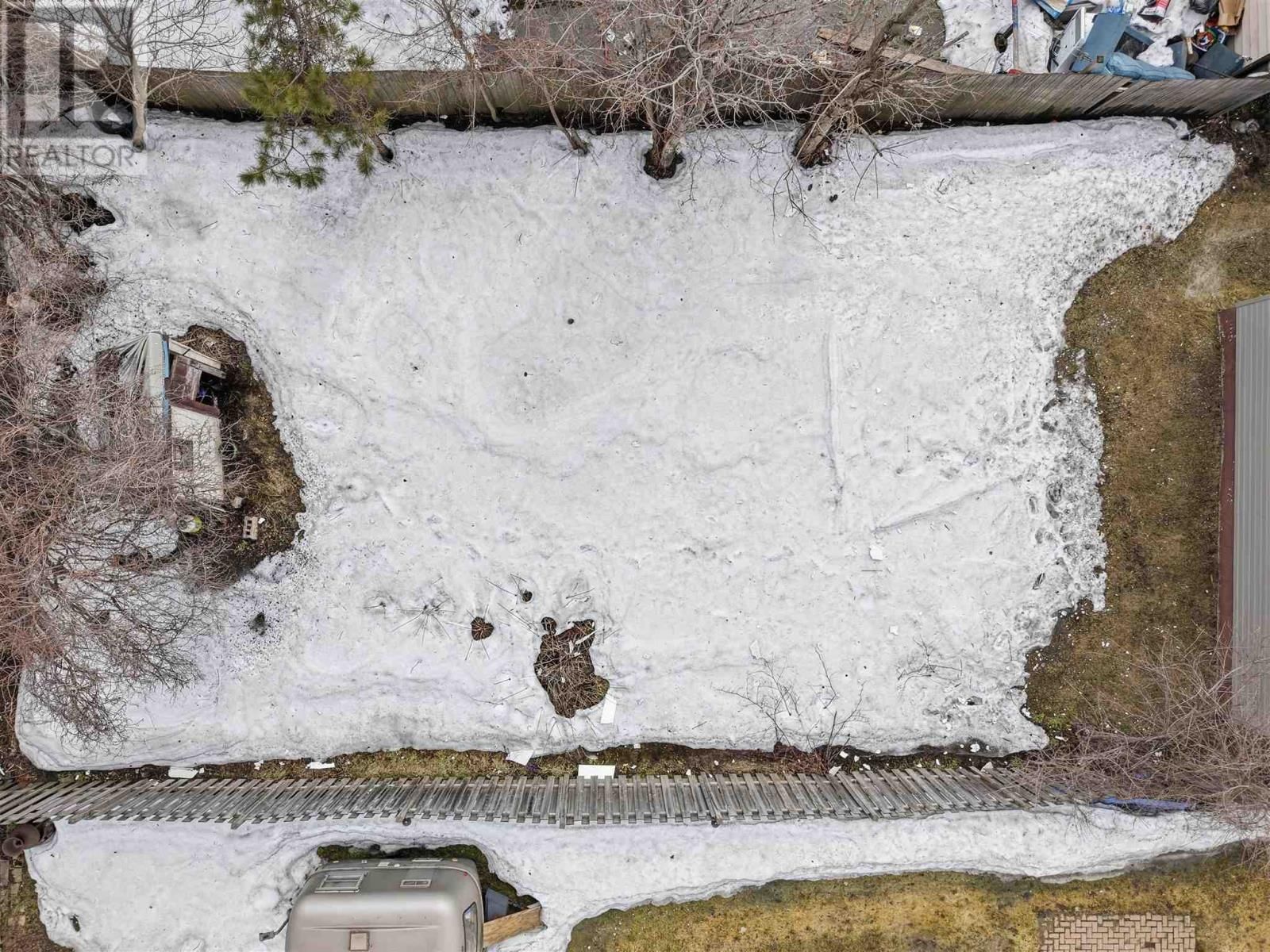 150 PITTSBURG AVE Image 40