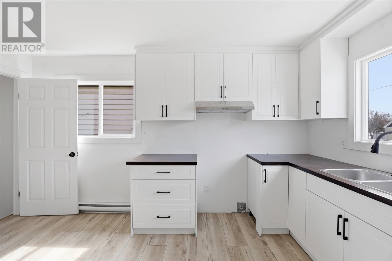 150 PITTSBURG AVE Image 7