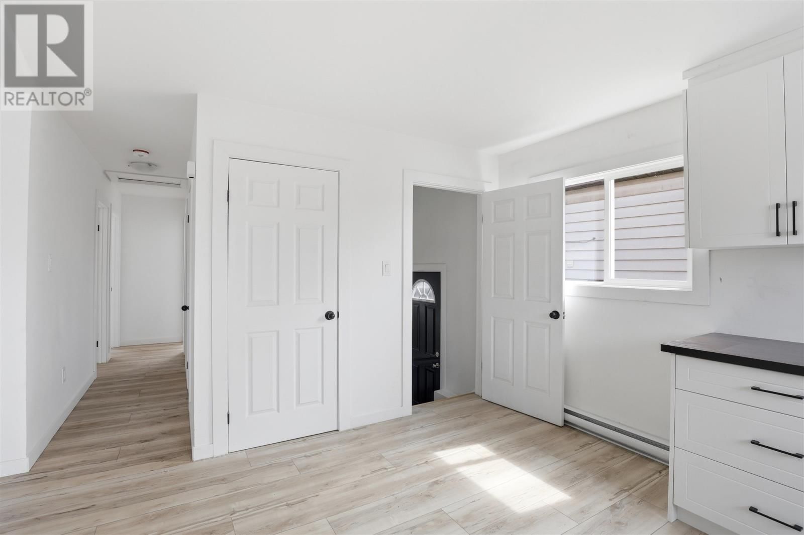 150 PITTSBURG AVE Image 9