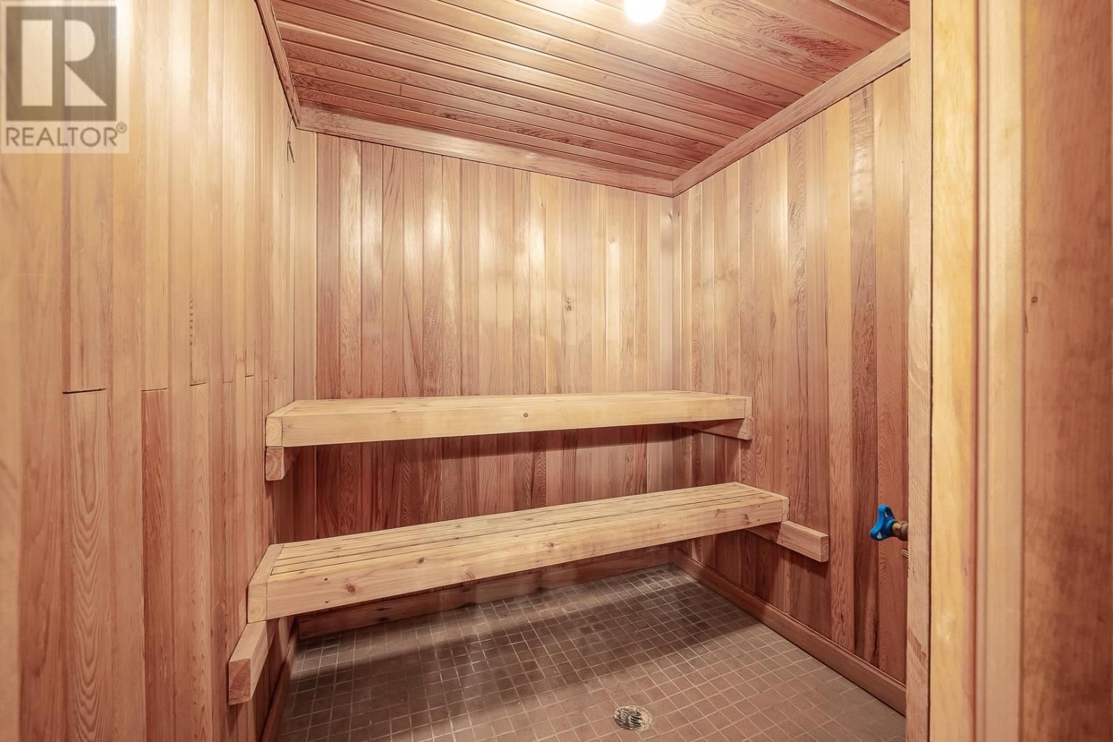 333 PARKLAND CRES Image 27