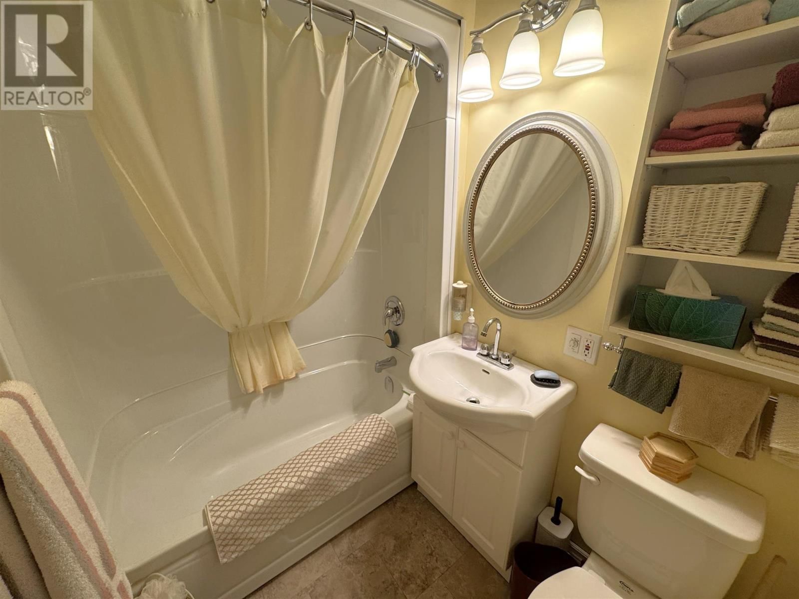 143 DIEPPE AVE Image 12