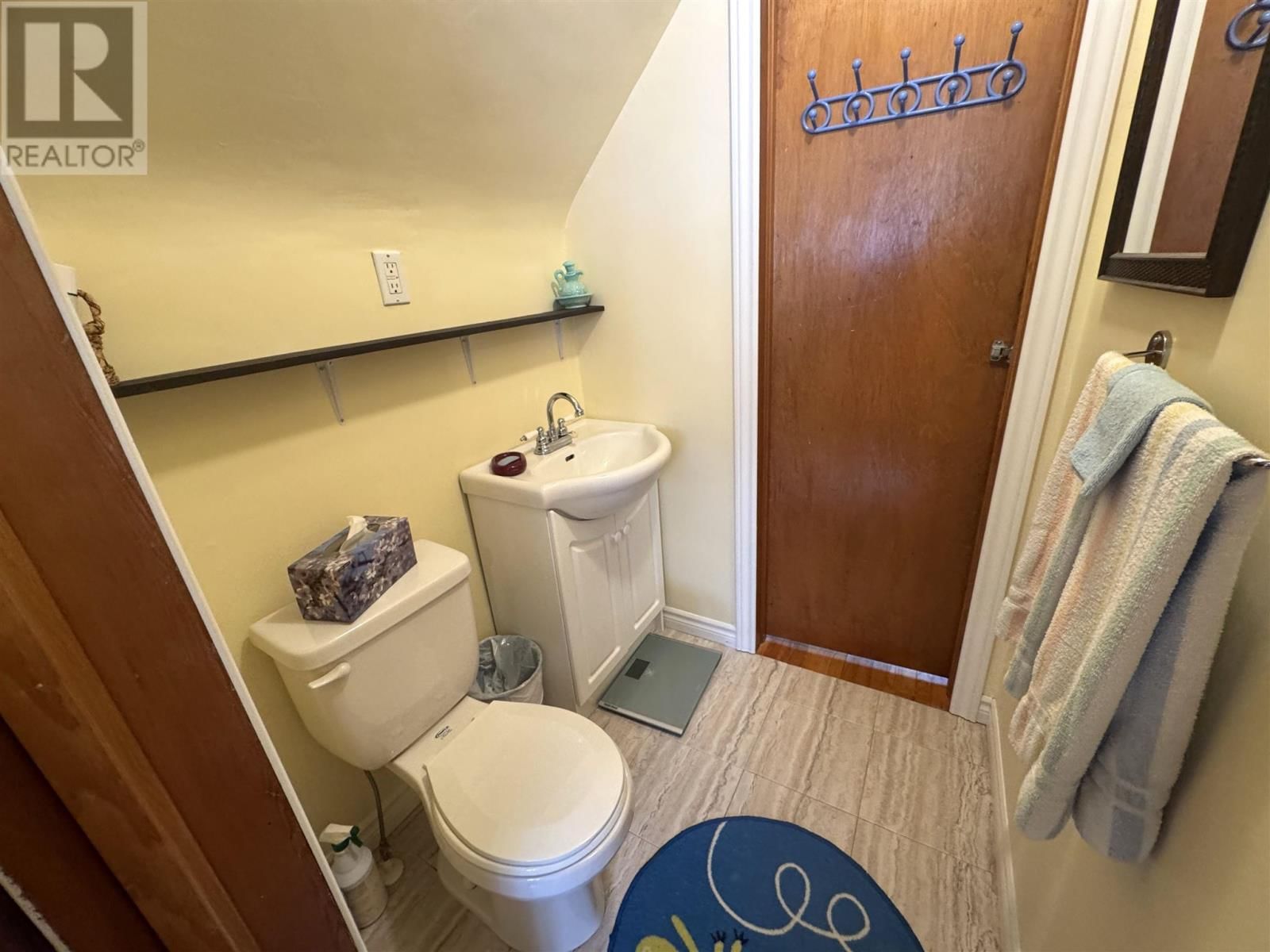 143 DIEPPE AVE Image 17