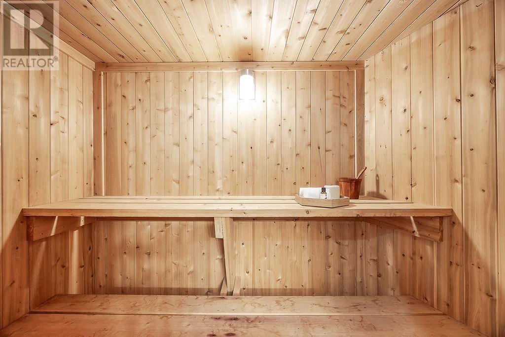 27 PLUMMER CRES Image 33