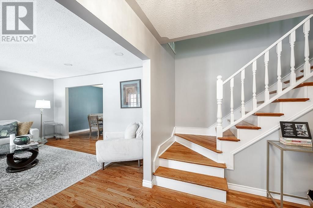 27 PLUMMER CRES Image 7