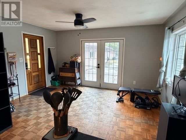 76 HURON AVE Image 12