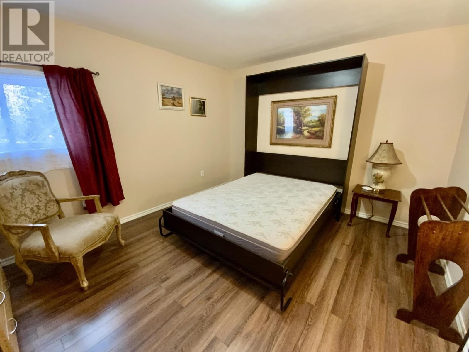 296 OLD GOULAIS BAY RD Image 11