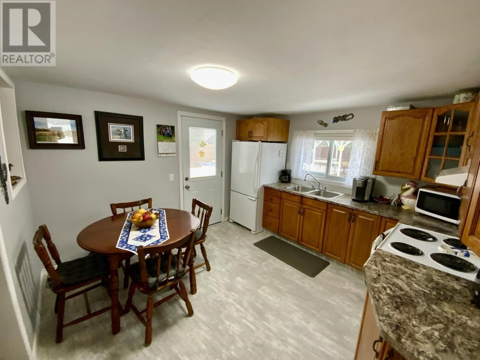 296 OLD GOULAIS BAY RD Image 3