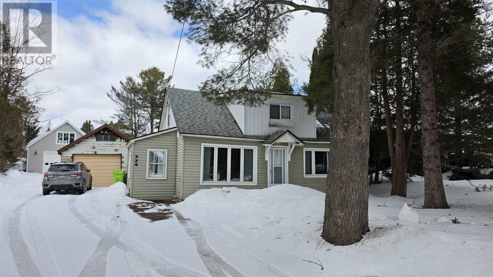 324 RIVER RD Image 1