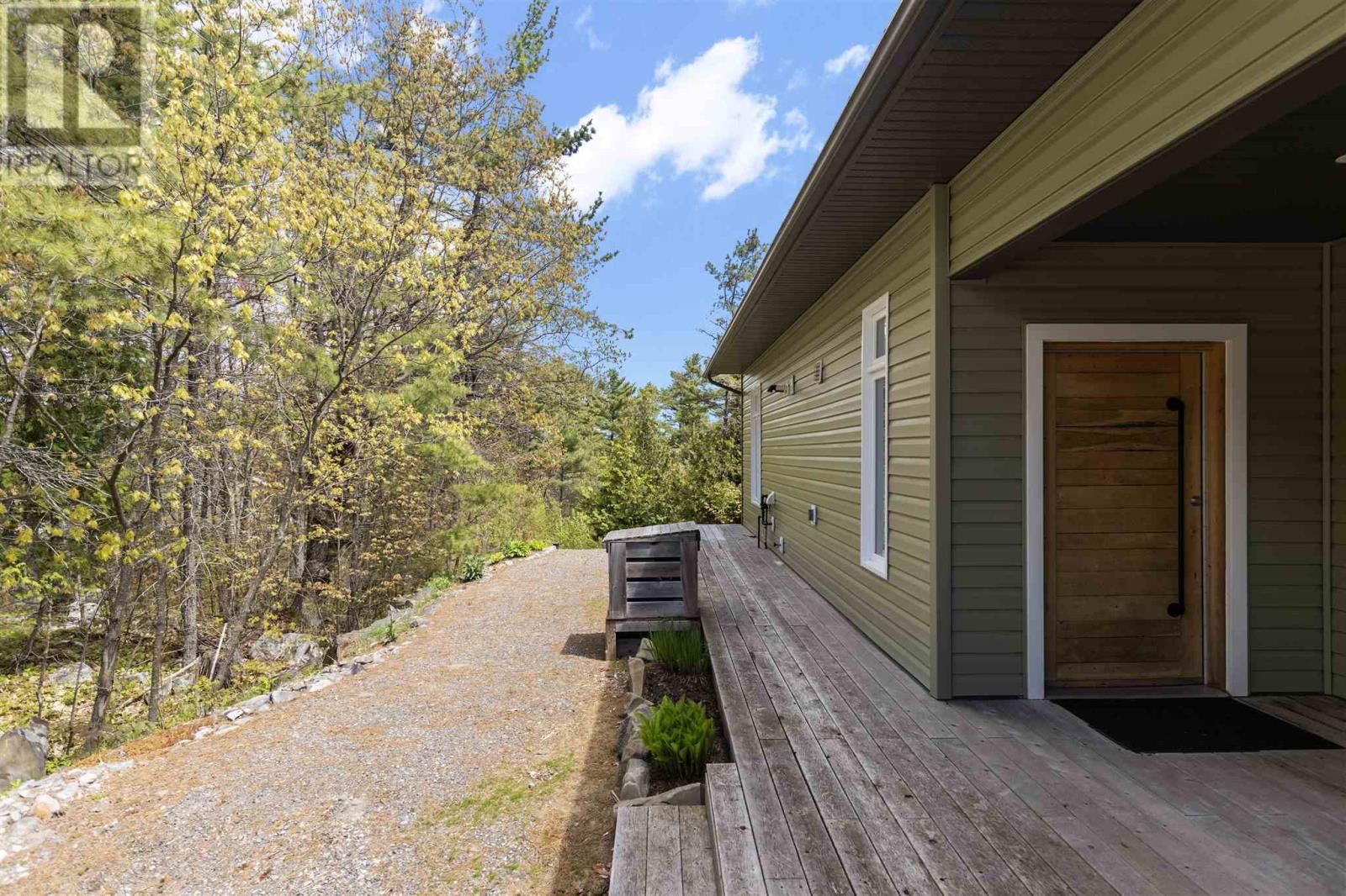 35 EMILY CT Image 11