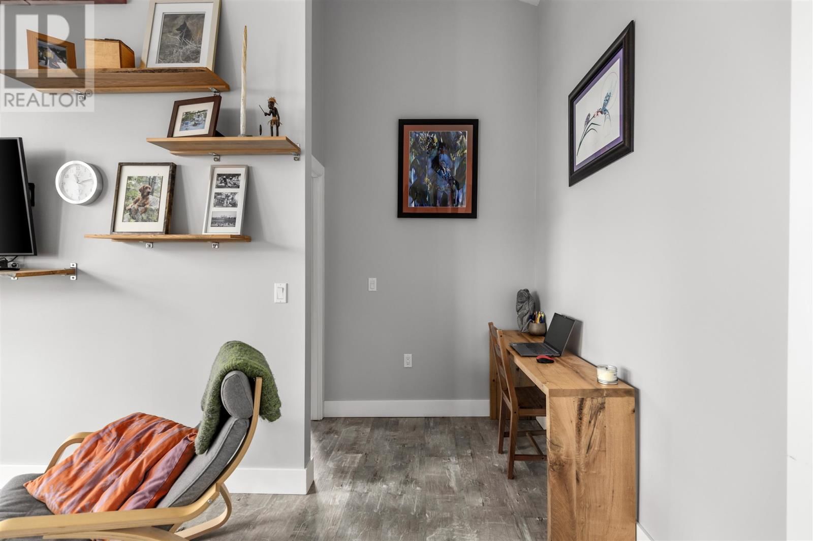 35 EMILY CT Image 17