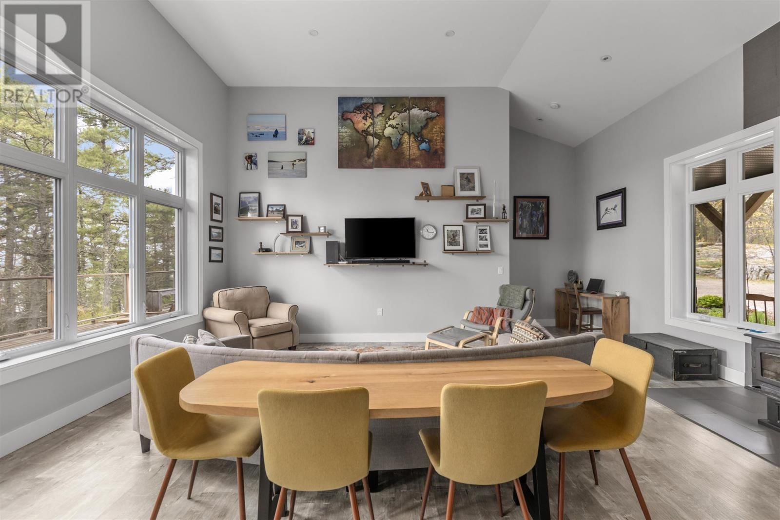 35 EMILY CT Image 18