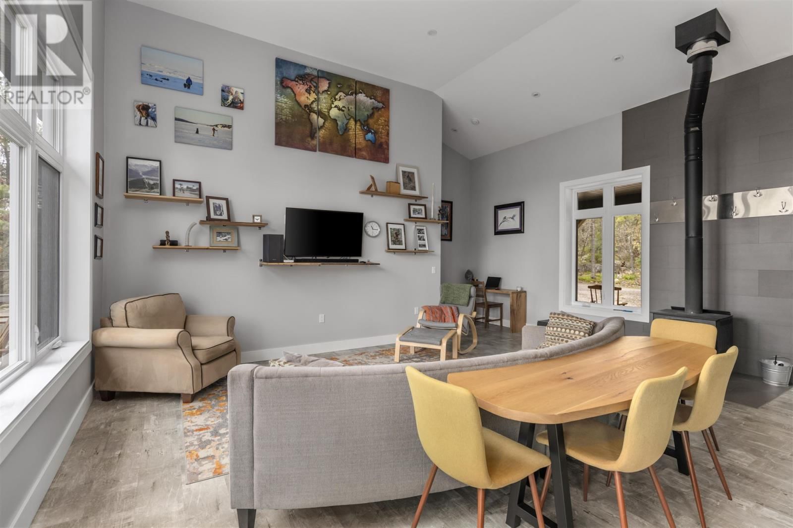 35 EMILY CT Image 19