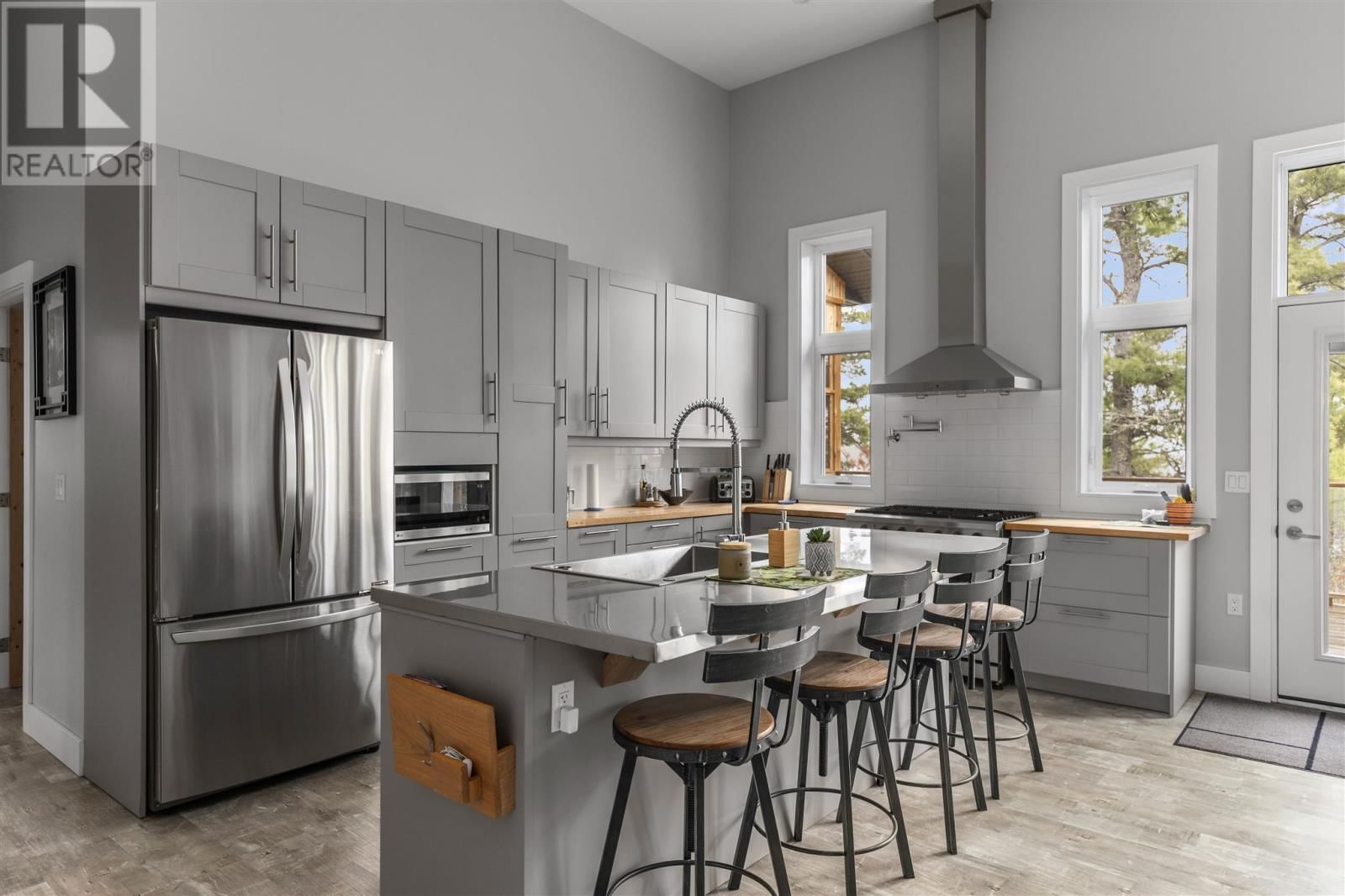 35 EMILY CT Image 22