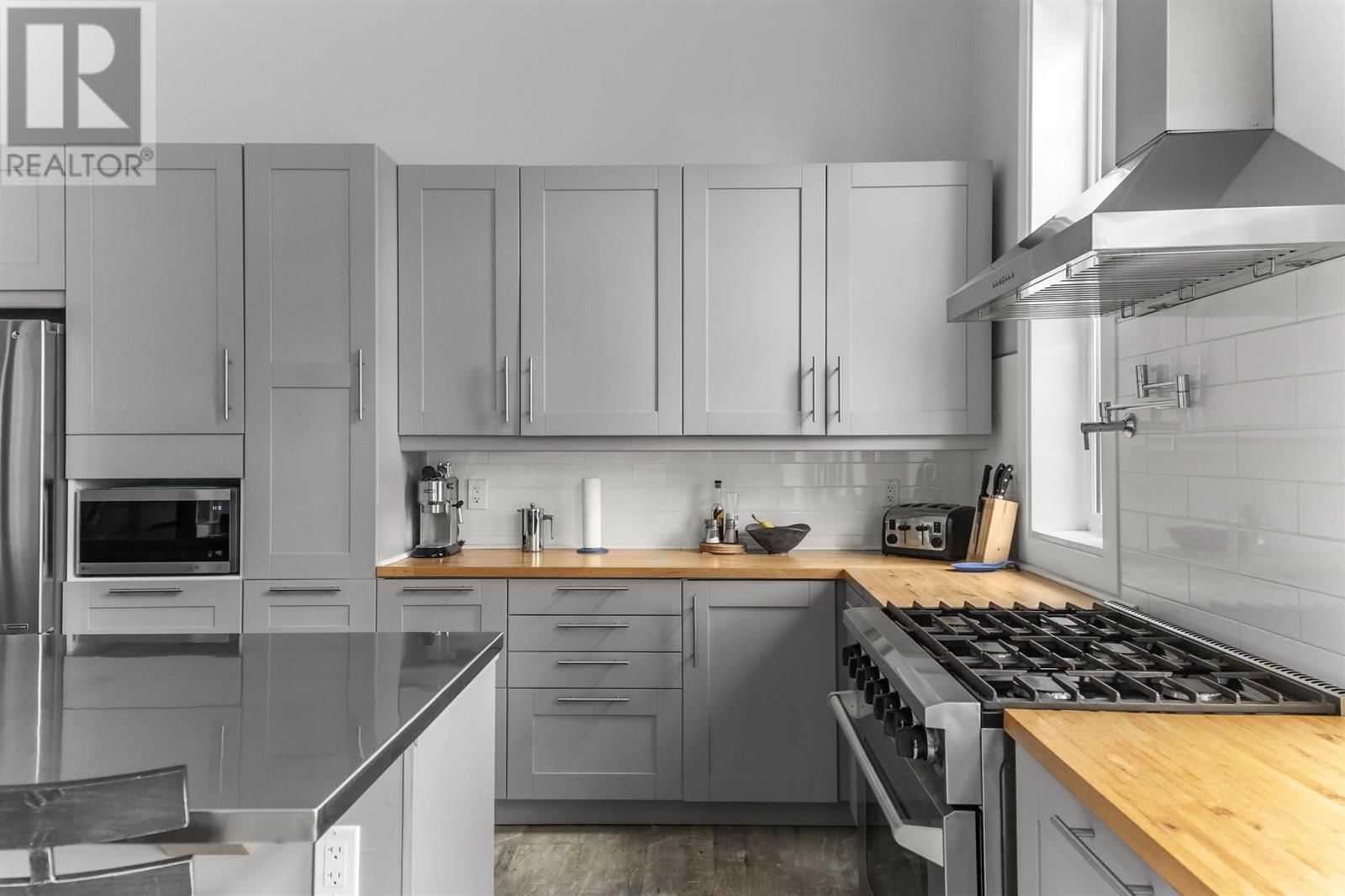 35 EMILY CT Image 25