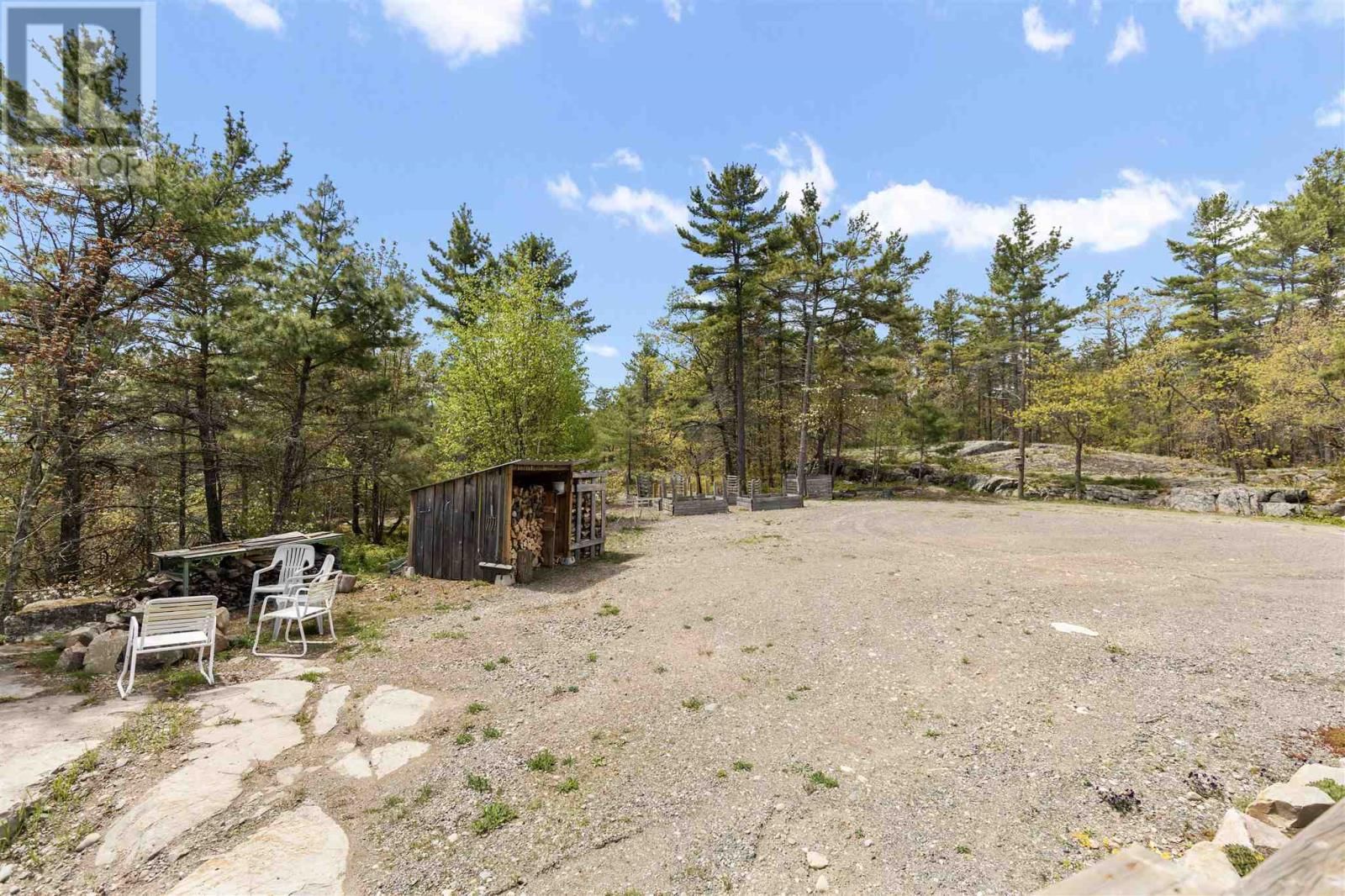 35 EMILY CT Image 40