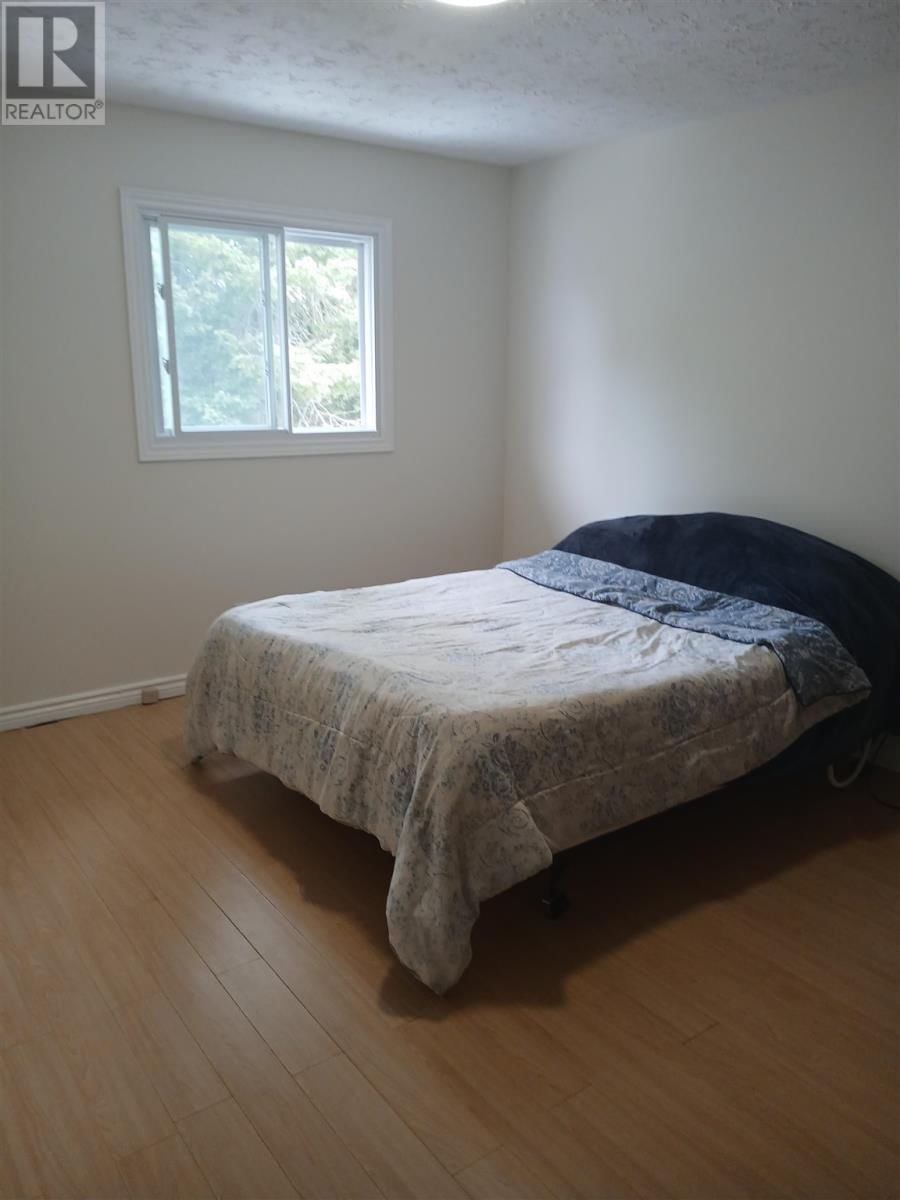 12 FOREST PL Image 12