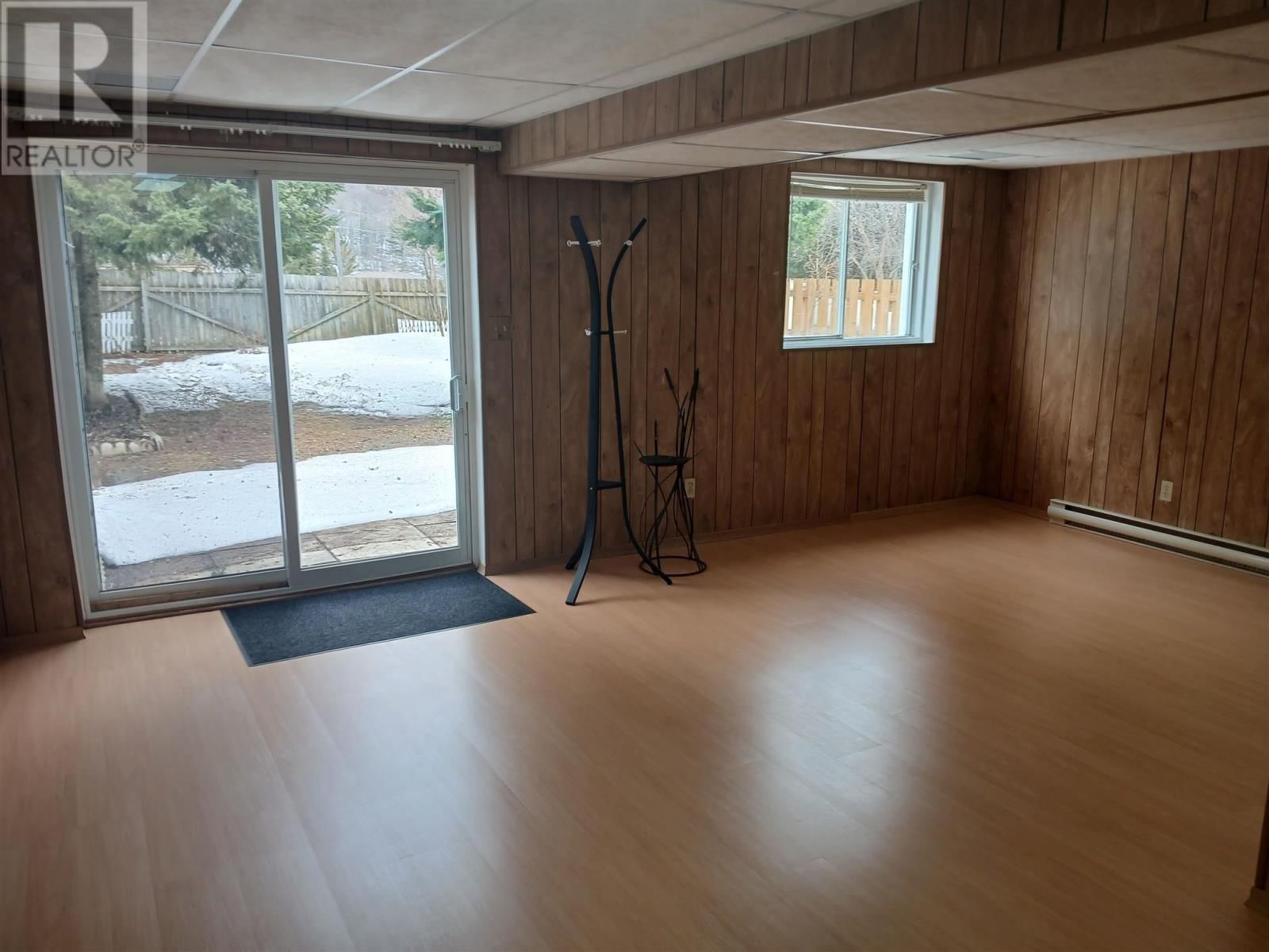 12 FOREST PL Image 20