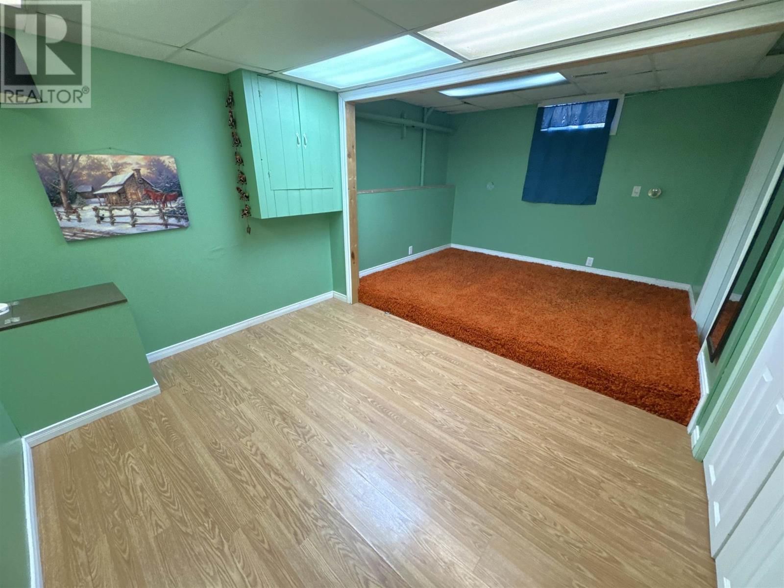 9 AXMITH AVE Image 18