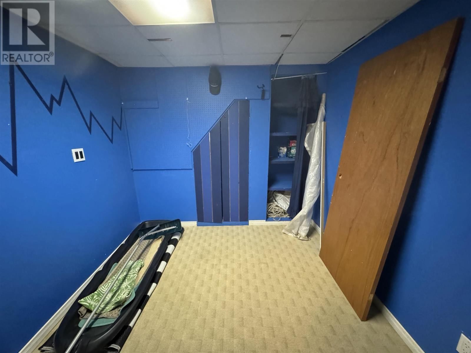 9 AXMITH AVE Image 21