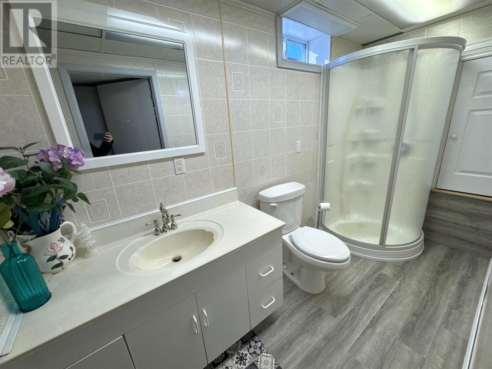 9 AXMITH AVE Image 22