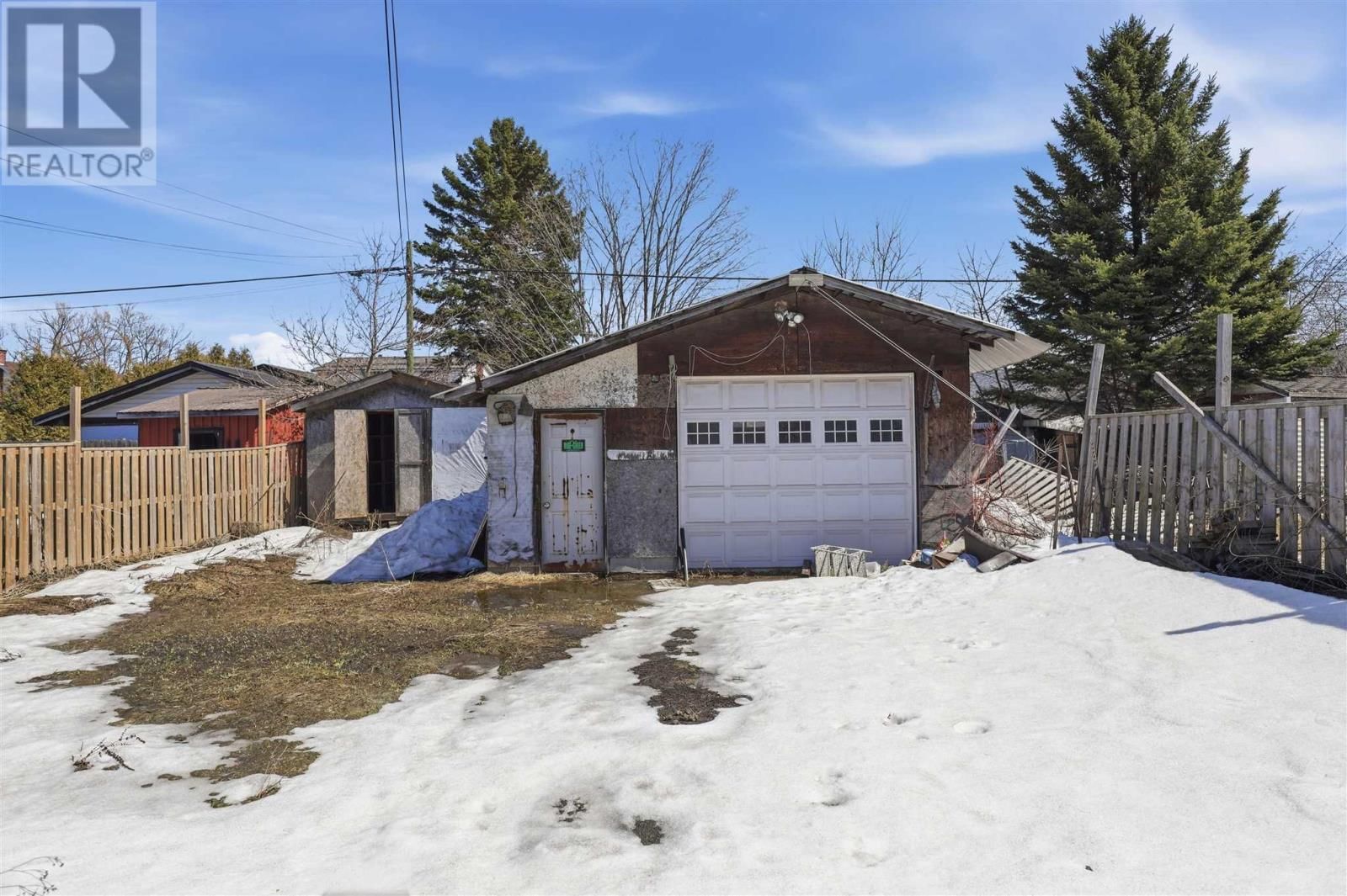 176 GLASGOW AVE Image 17