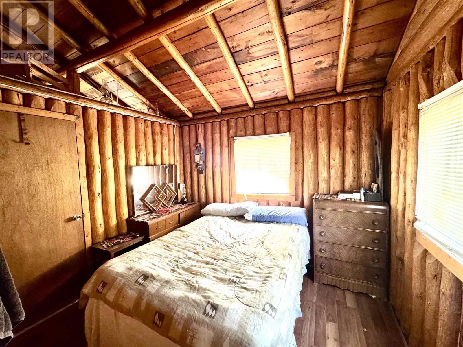 059 ANJIGAMI LAKE Image 18