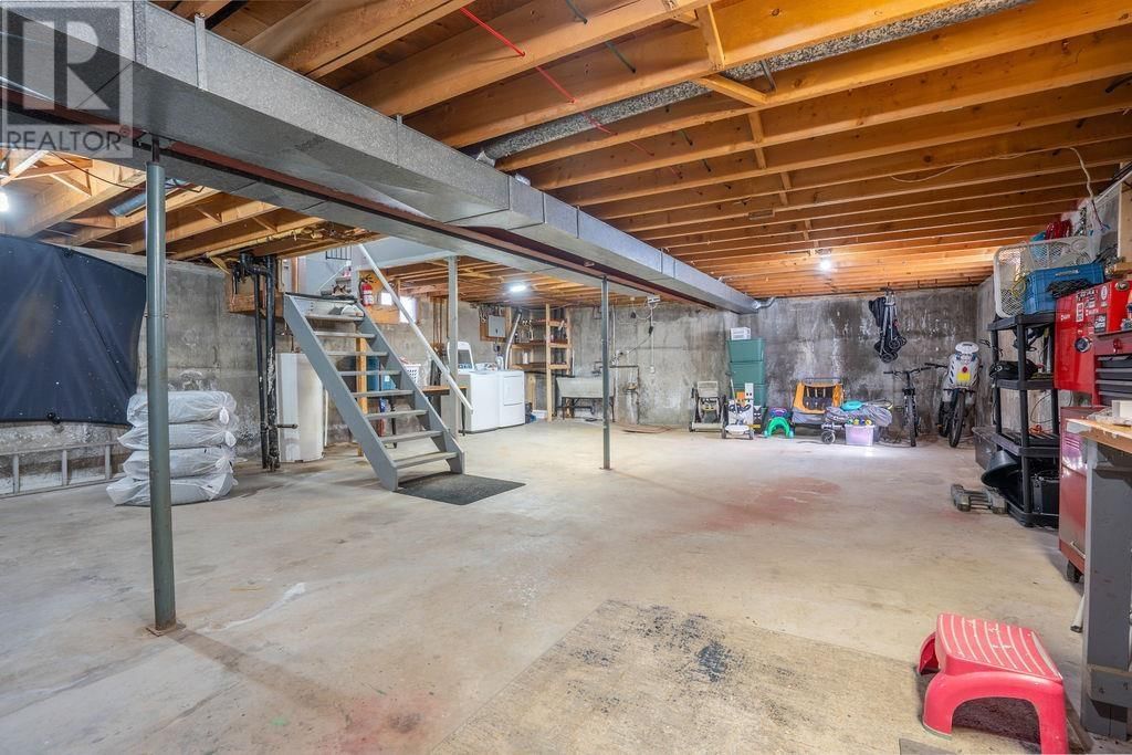 9 EAST DUNROBIN BAY Image 27