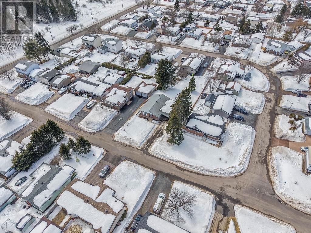 9 EAST DUNROBIN BAY Image 6