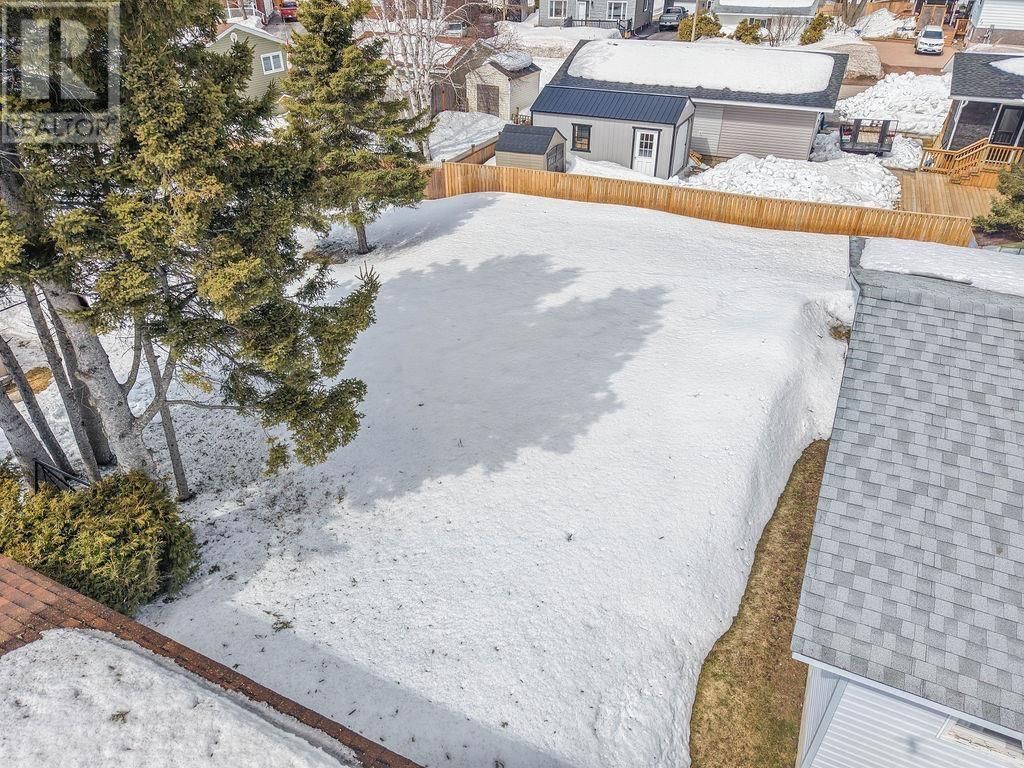 9 EAST DUNROBIN BAY Image 8