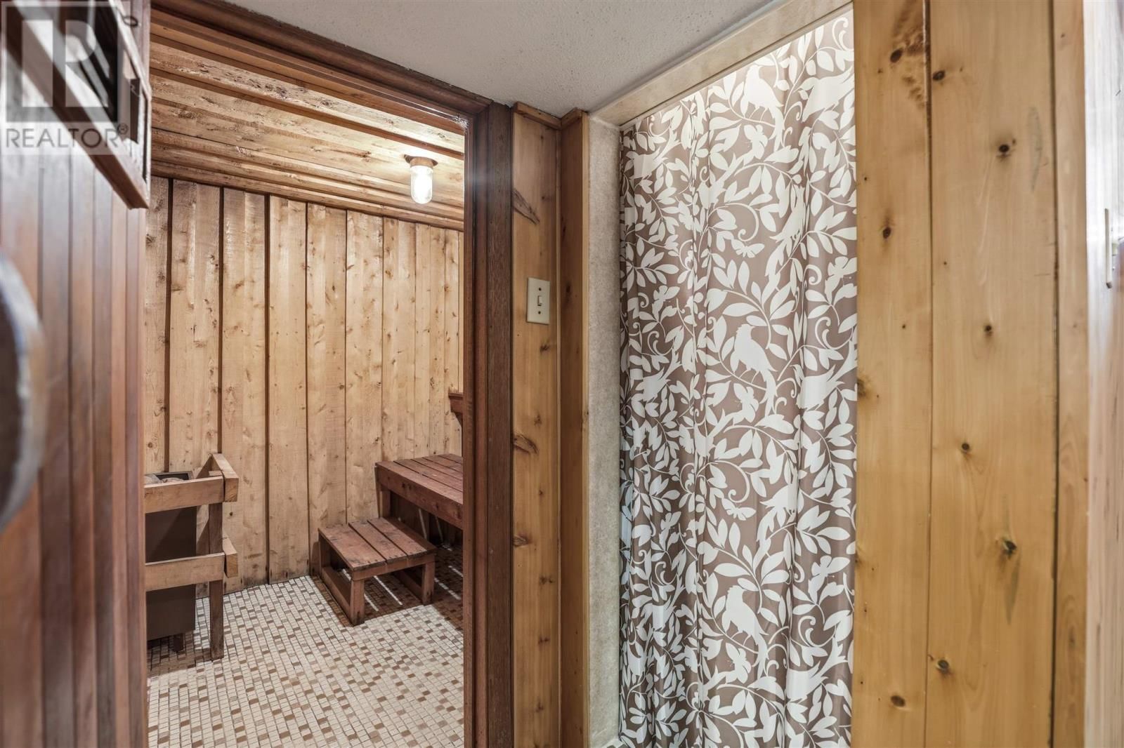 67 WAYNE CT Image 33