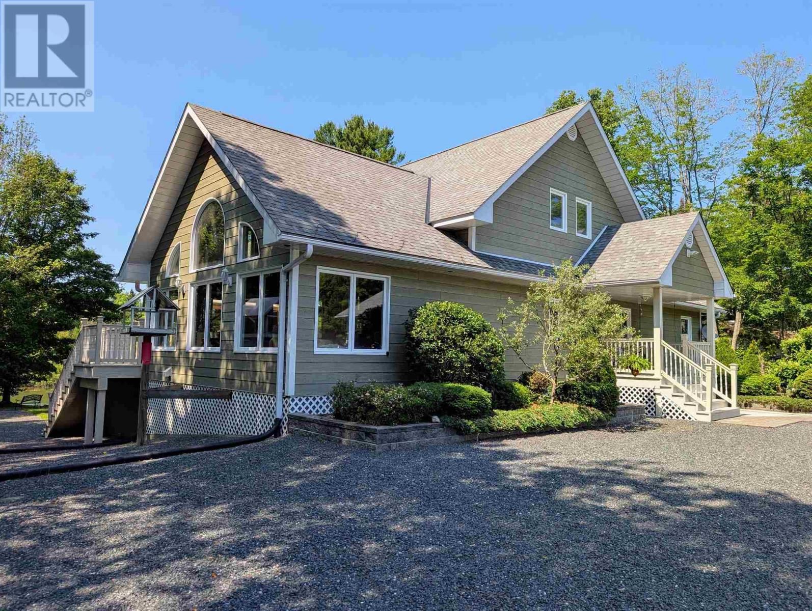 11 RIVER DR Image 10