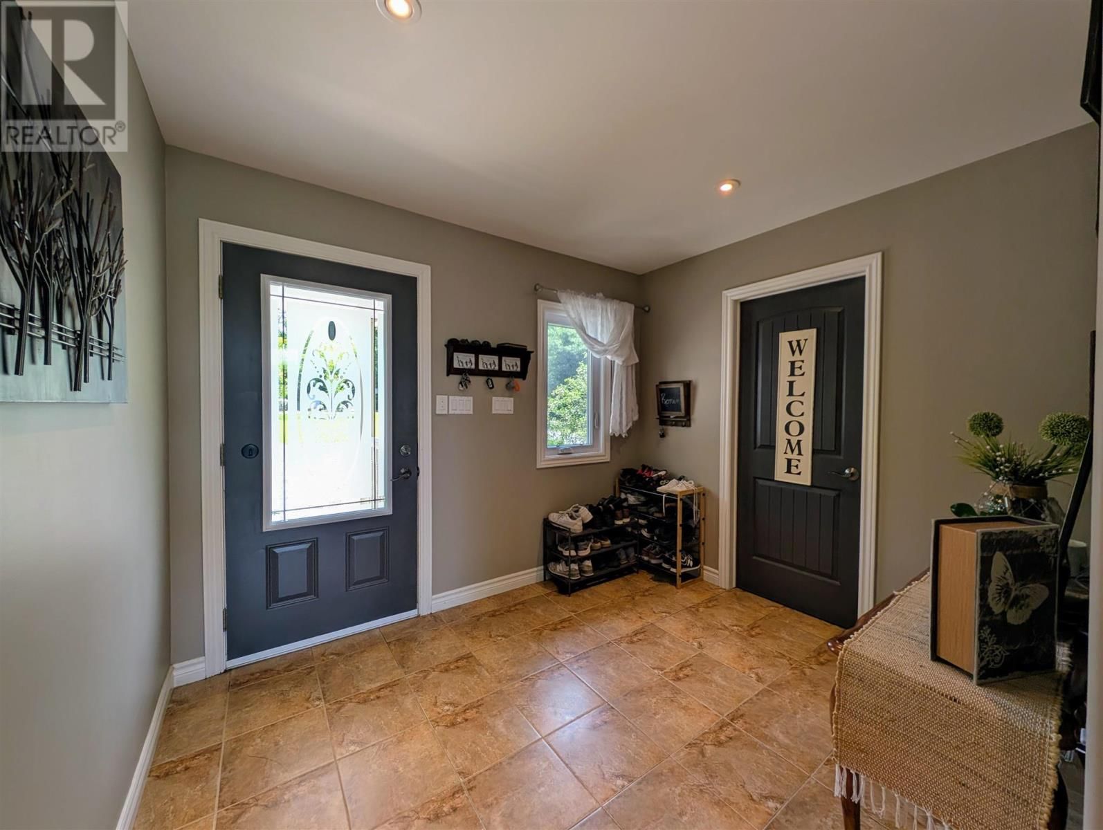 11 RIVER DR Image 12