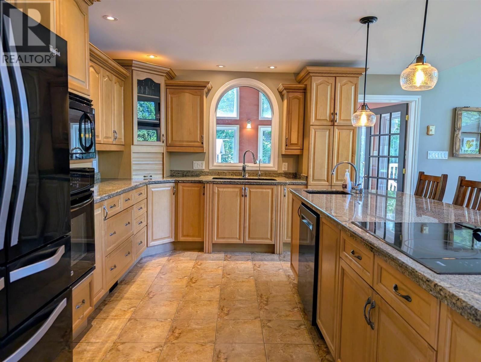 11 RIVER DR Image 18