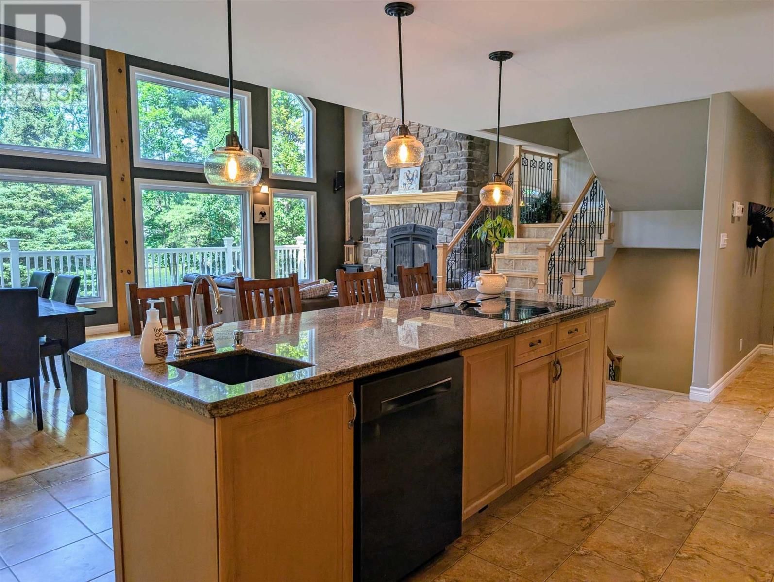 11 RIVER DR Image 20