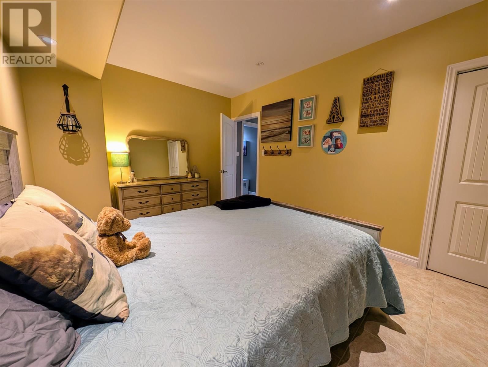 11 RIVER DR Image 31