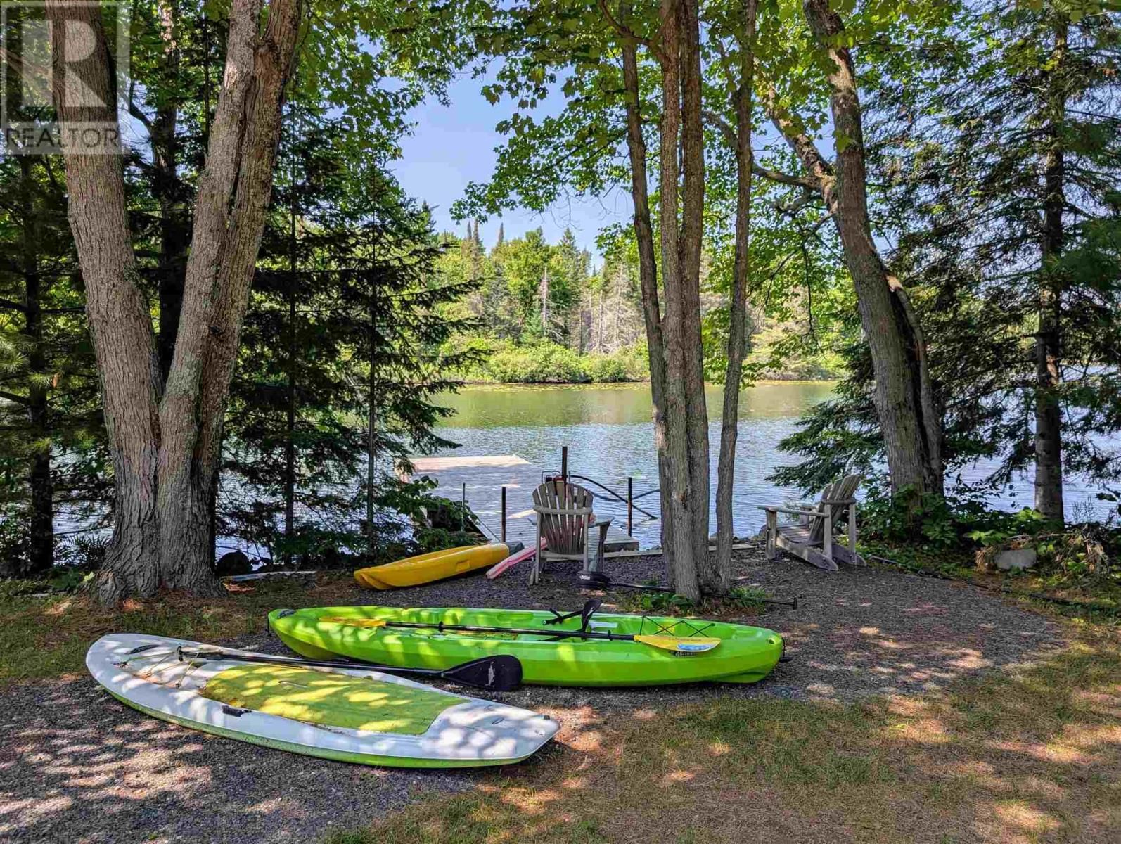 11 RIVER DR Image 44