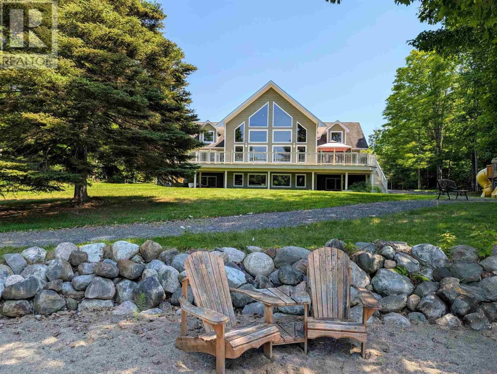 11 RIVER DR Image 47