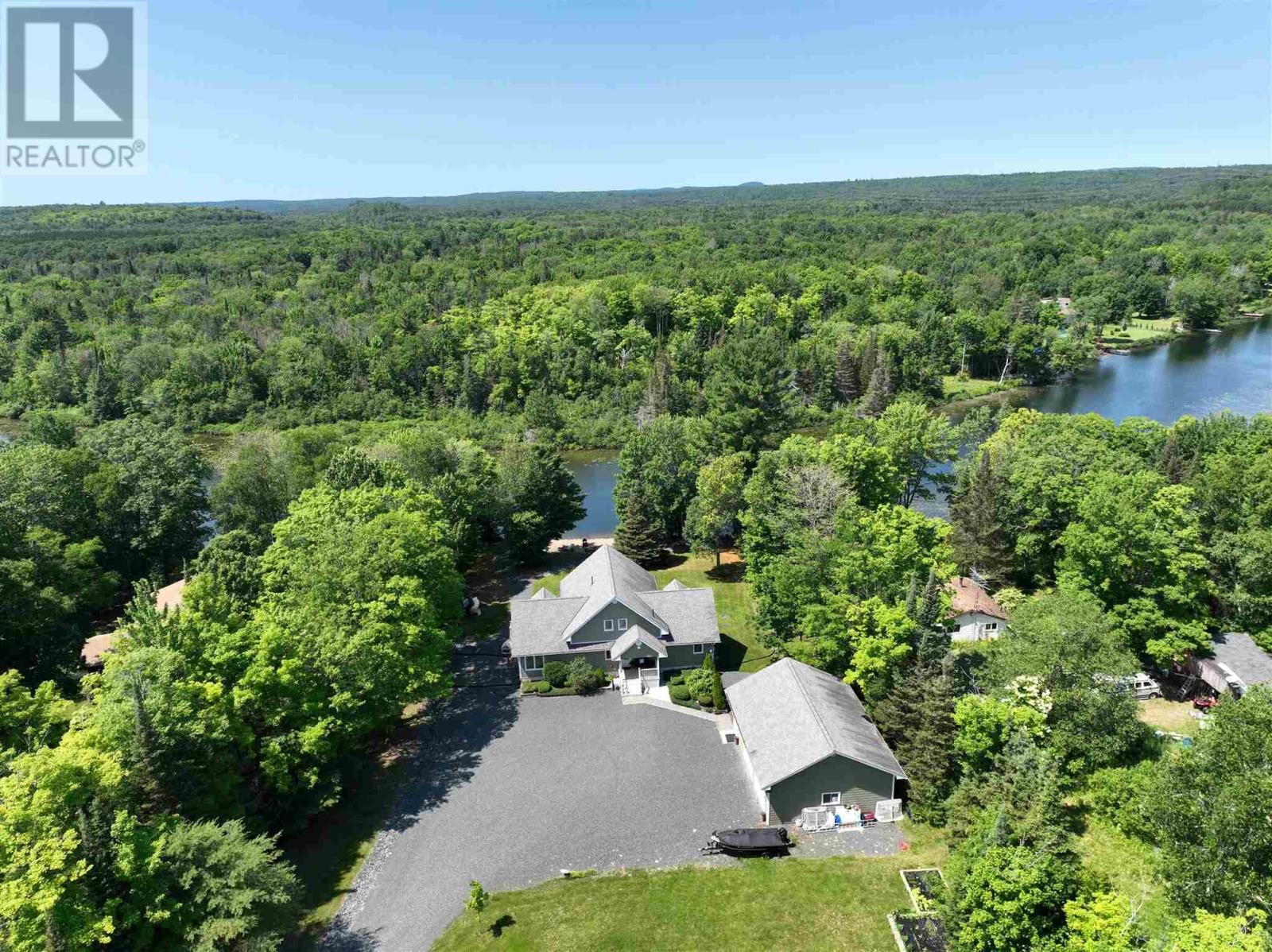 11 RIVER DR Image 49