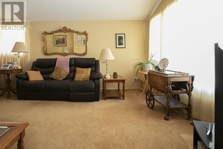 19 PASSMORE RD Image 17