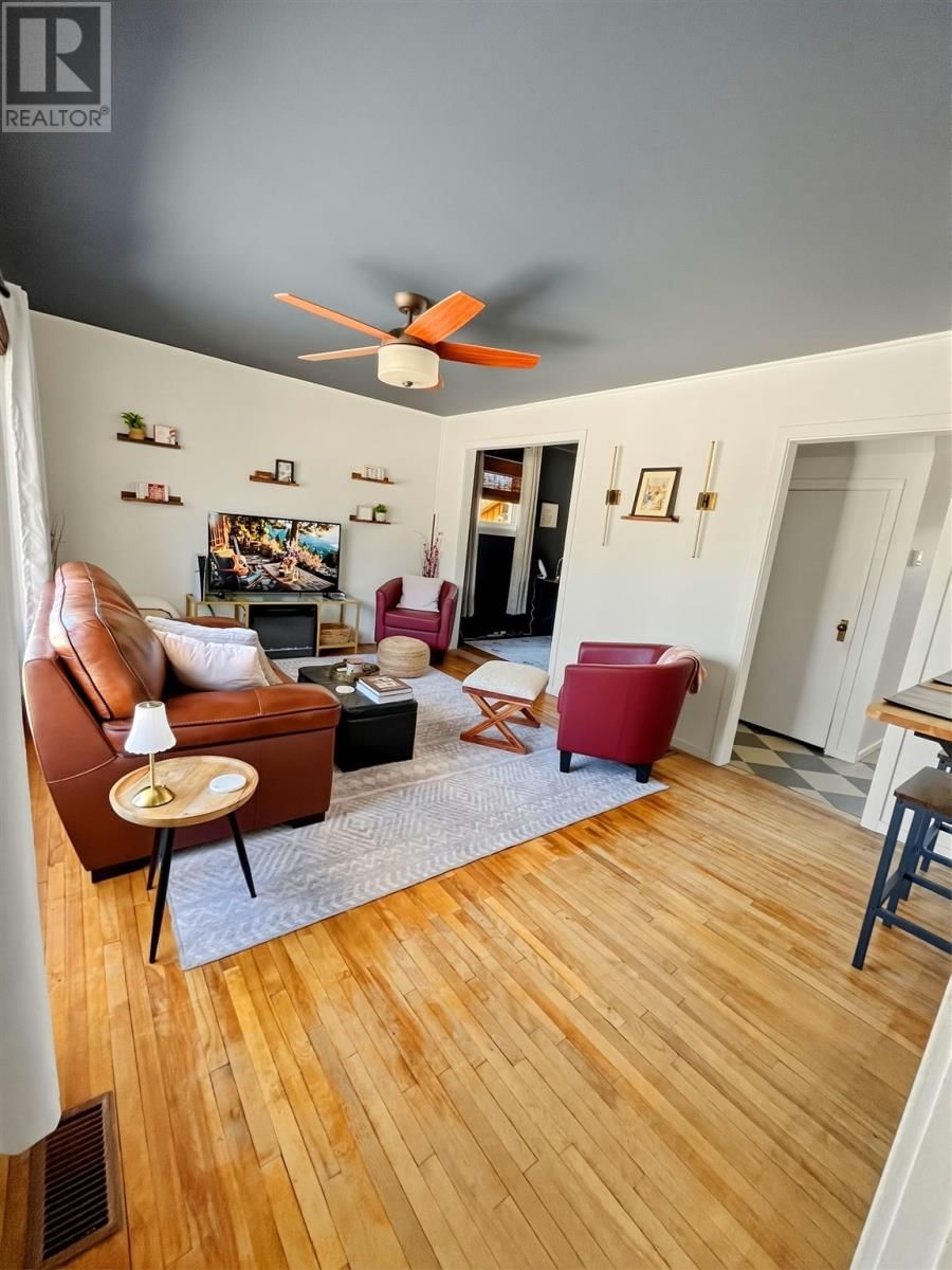 100 BRIEN AVE Image 3