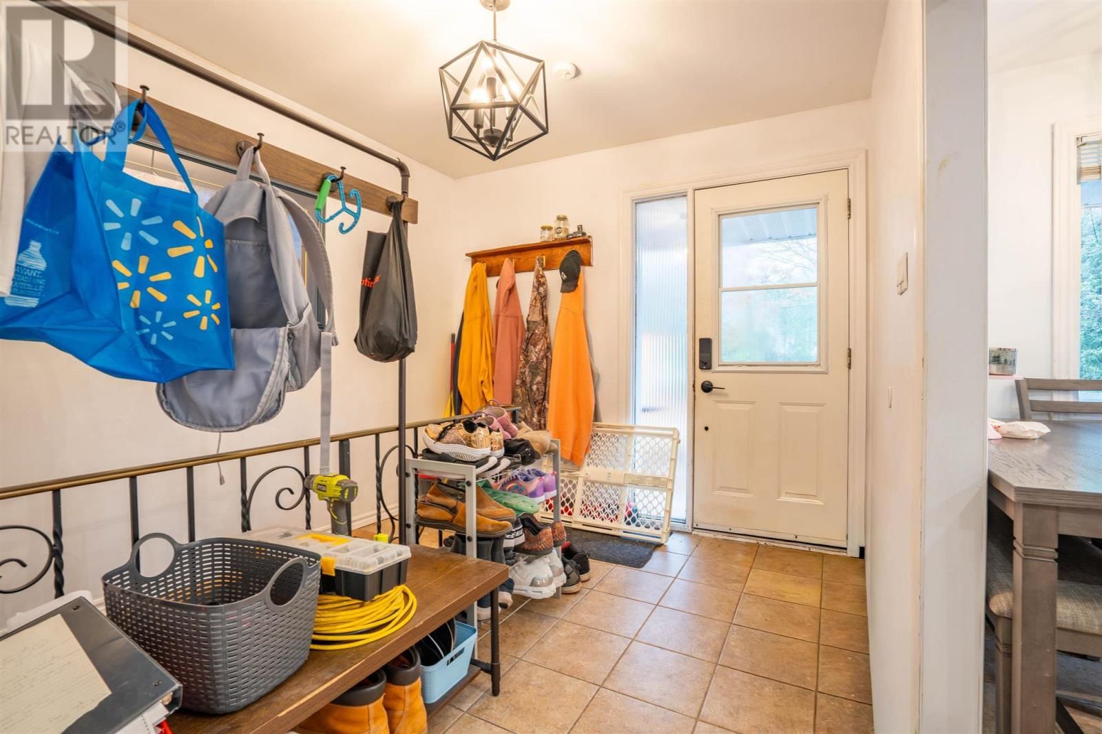 9 MARKET ST Image 22