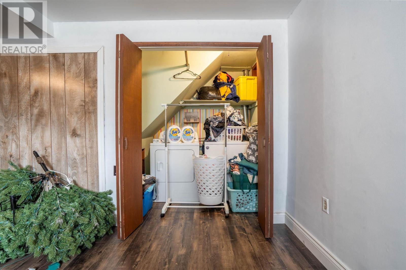 9 MARKET ST Image 26