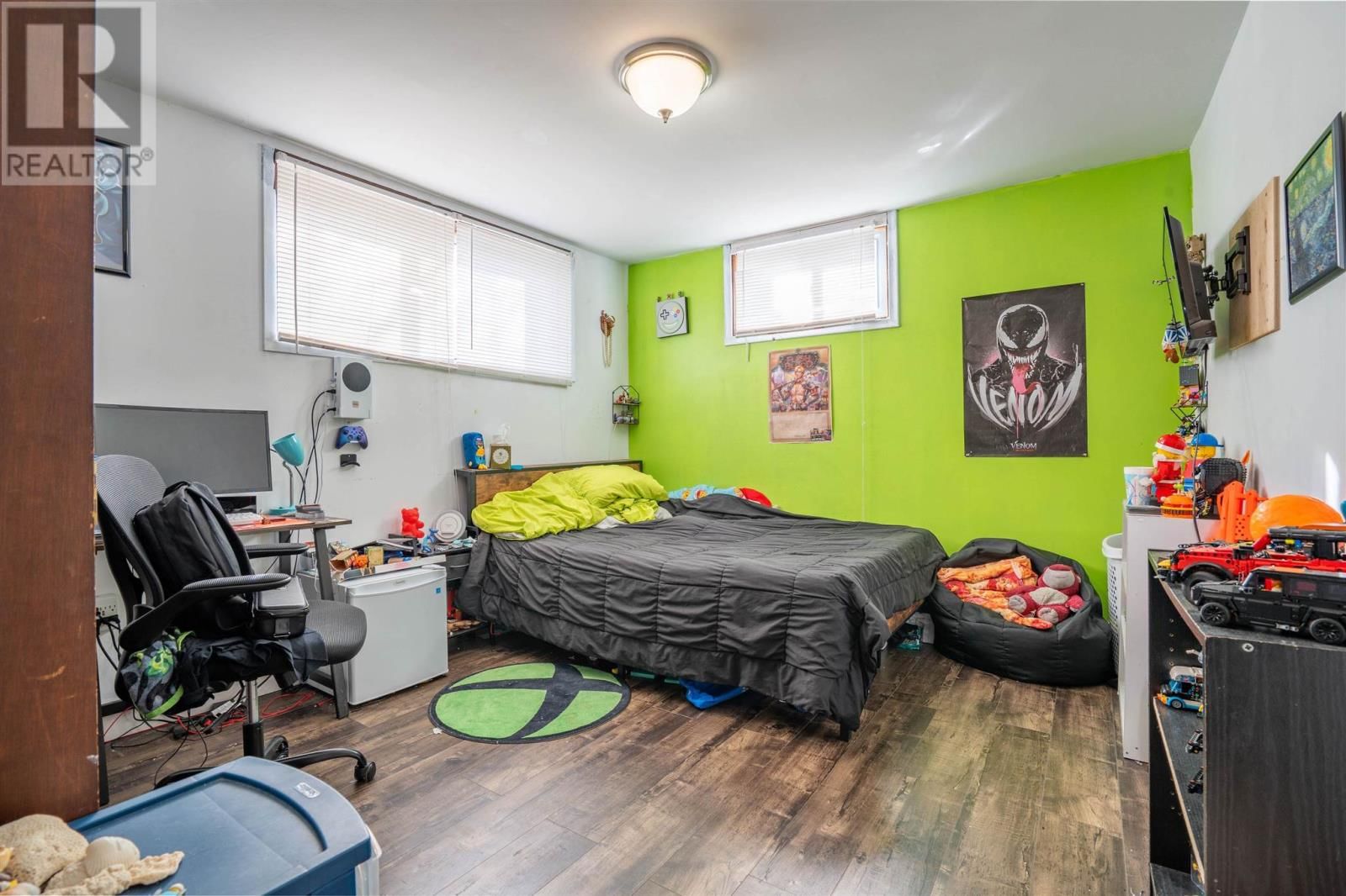 9 MARKET ST Image 27