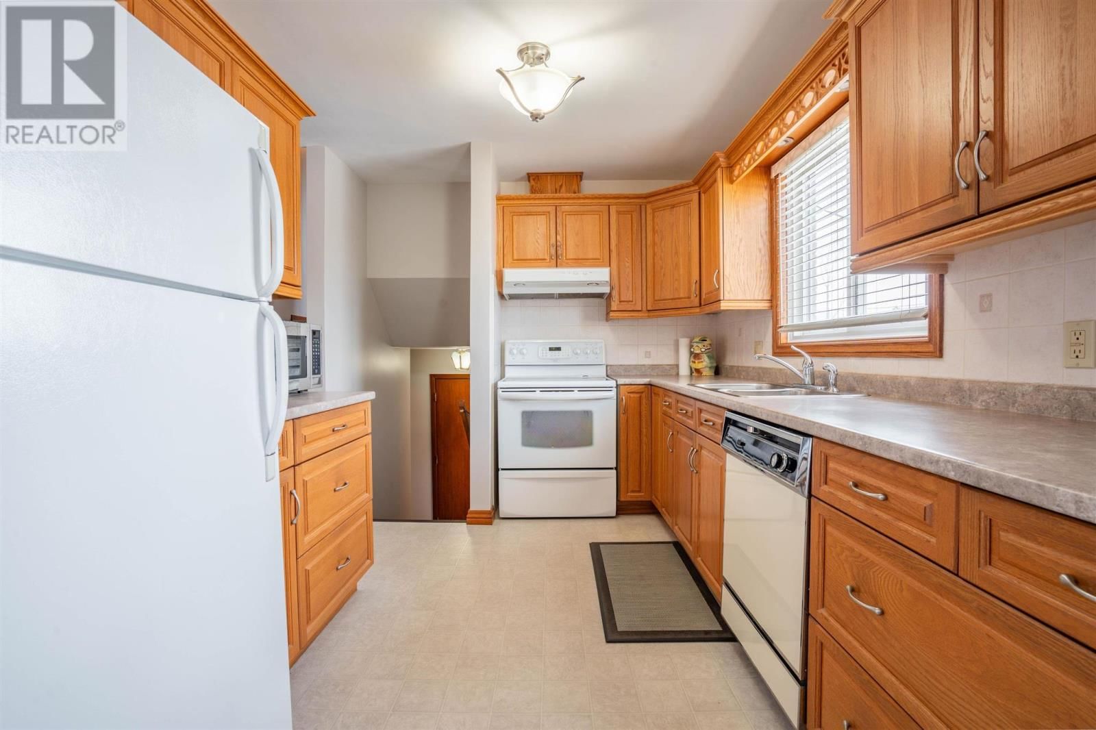 263 REID ST Image 14