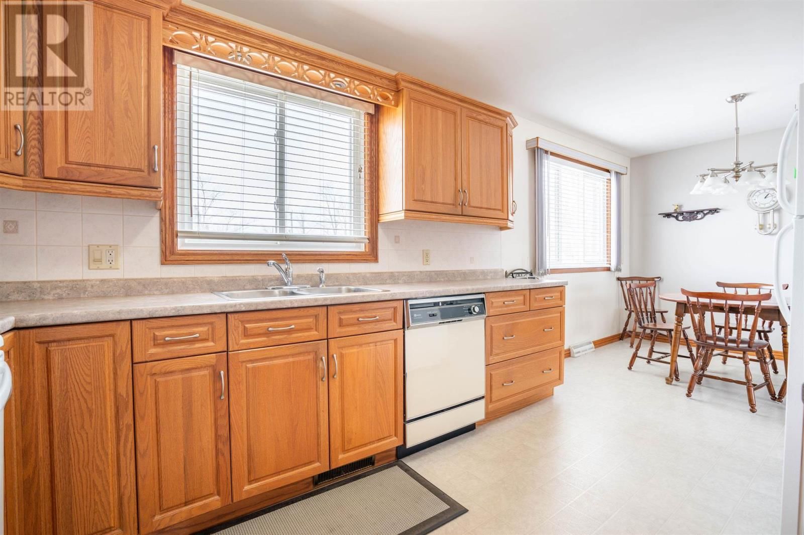 263 REID ST Image 16