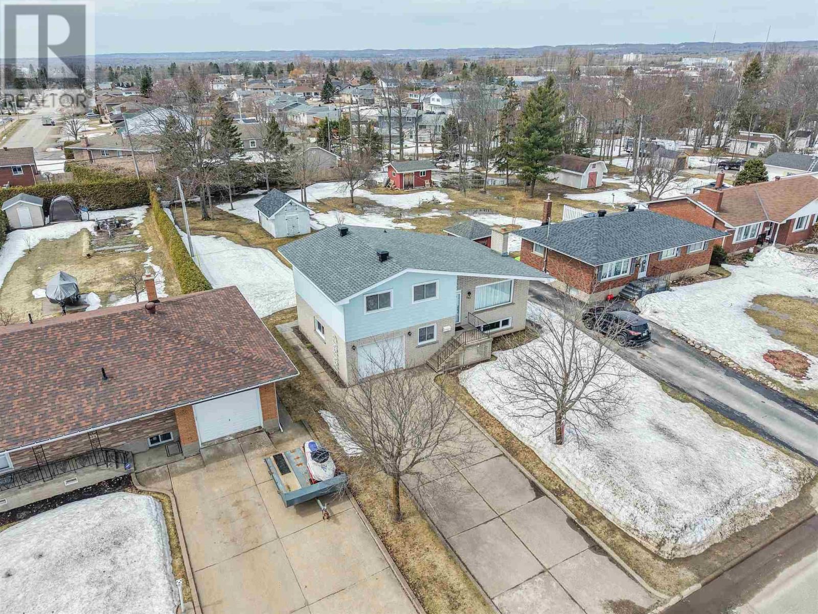 263 REID ST Image 30