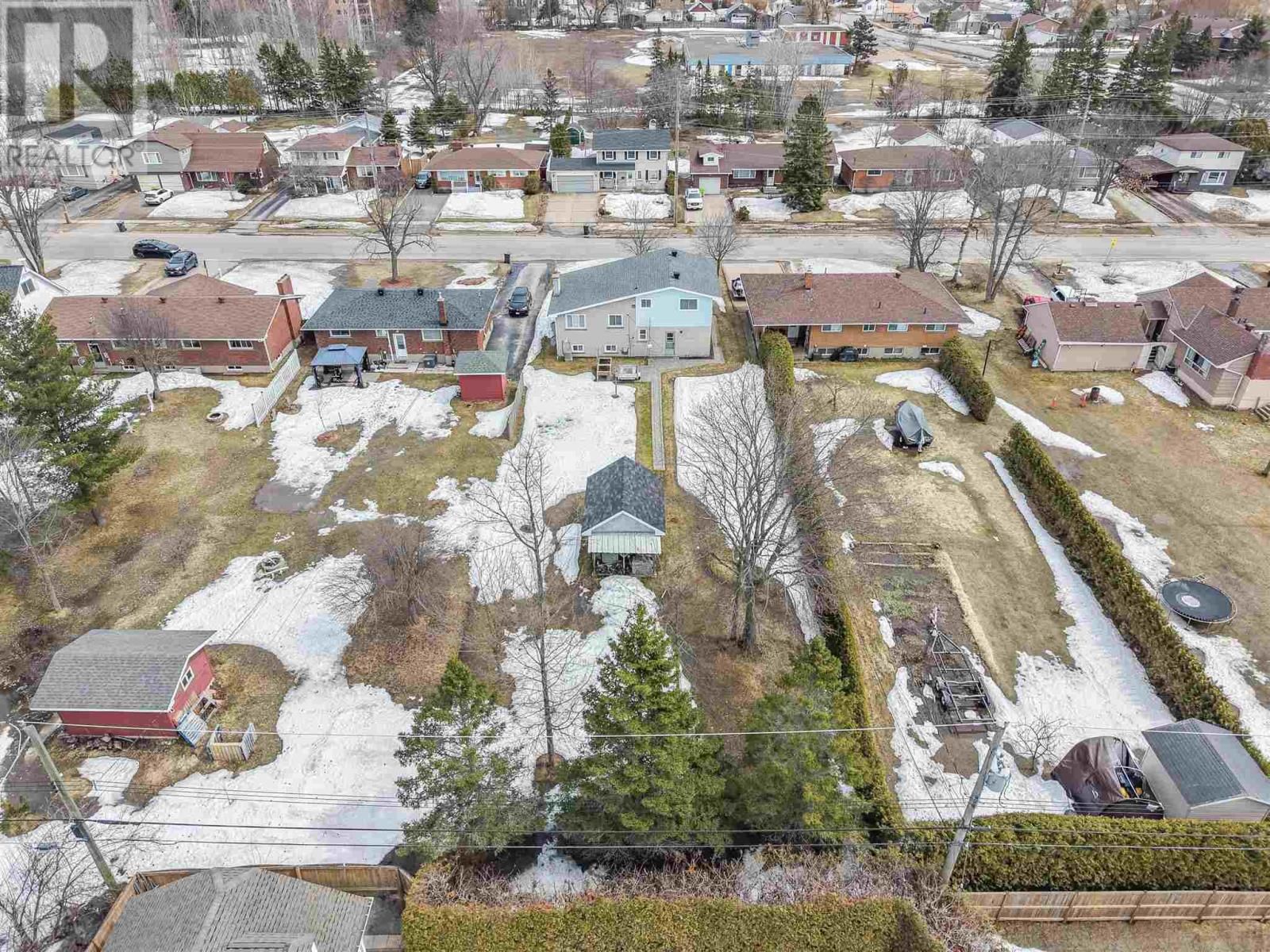 263 REID ST Image 32