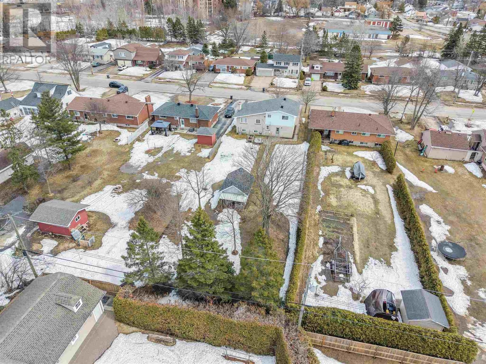 263 REID ST Image 34