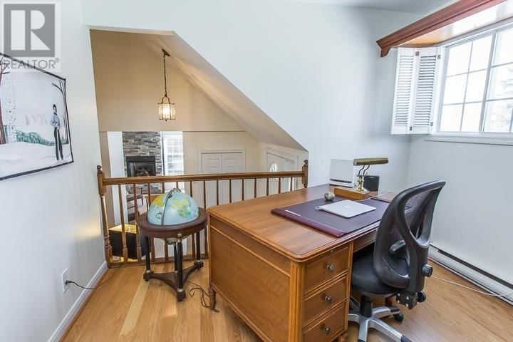 161 CADDY AVE Image 15